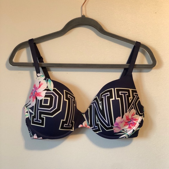 VS Pink Wear Everywhere T-Shirt bra - 36DD